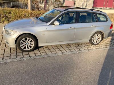Gebraucht BMW 320 150 PS (110 kW) 2007 Silber Kombi