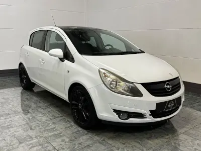 Gebraucht Opel Corsa Color Edition 80 PS (58 kW) 2009 Weiß Kleinwagen