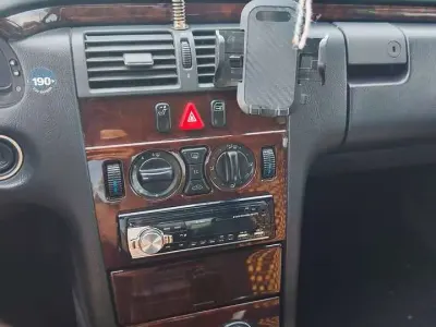 Gebraucht Mercedes E200