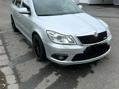 Gebraucht Skoda Octavia RS 170 PS (125 kW) 2011 Silber Kombi