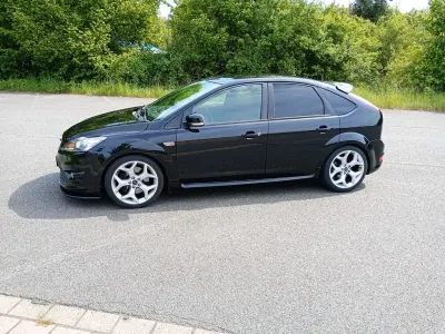 Gebraucht Ford Focus ST 226 PS (166 kW) 2010 Schwarz Limousine