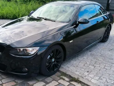 Gebraucht BMW 325 Cabriolet 218 PS (160 kW) 2007 Schwarz Cabrio