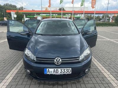 Gebraucht VW Golf VI 105 PS (77 kW) 2009 Blau Kleinwagen