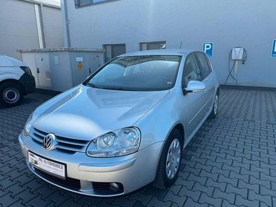 Usata VW Golf V 102 CV (75 kW) 2007 Argento Berlina