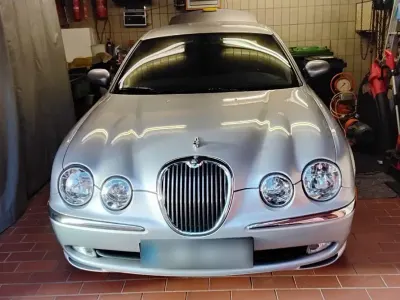 Brugt Jaguar S-Type Executive 200 HK (147 kW) 2002 Sølv Sedan