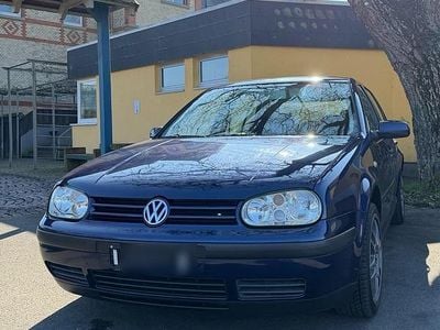 Gebraucht VW Golf IV 101 PS (74 kW) 2003 Blau Kleinwagen