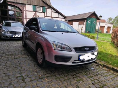 gebraucht Ford Focus 1,6 Benziner 90Tsd