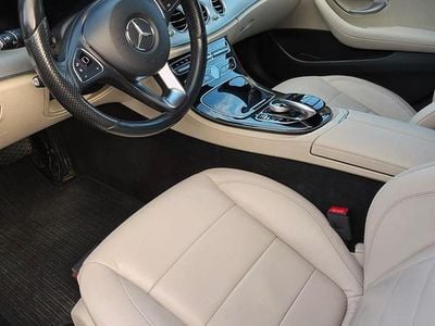 Gebraucht Mercedes E220 AMG 194 PS (142 kW) 2017 Blau Kombi