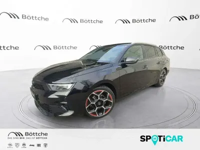Gebraucht Opel Astra 131 PS (96 kW) 2023 Lackierung schwarz perla nera/typ aussenverkleidung metallic perlmutt Kombi