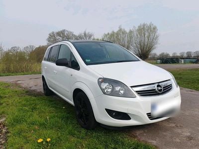 Second-hand Opel Zafira 120 CP (88 kW) 2014 Alb Monovolum