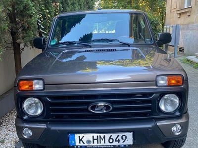 Lada Urban