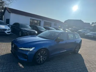 Gebraucht Volvo V60 R-Design 197 PS (144 kW) 2021 Blau Kombi