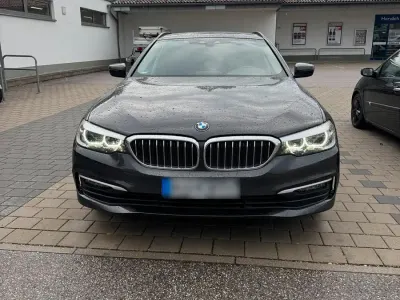 Gebraucht BMW 520 190 PS (139 kW) 2020 Grau Kombi