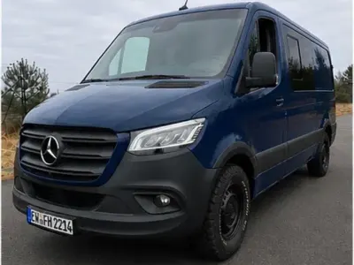 Używany Mercedes Sprinter 163 KM (119 kW) 2019 Niebieski Van
