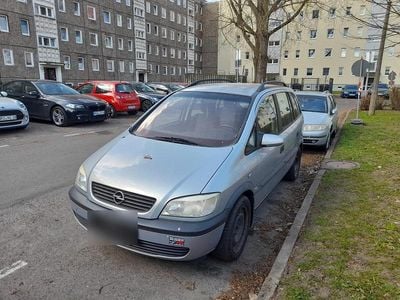 Gebraucht Opel Zafira 125 PS (91 kW) 2002 Silber Van / Kleinbus