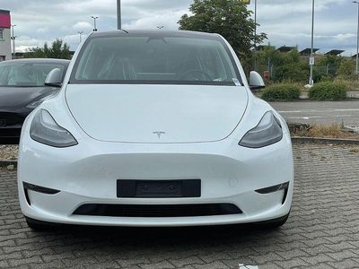 Second-hand Tesla Model Y Performance 320 kW (436 CP) 2022 Alb SUV