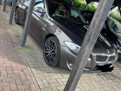 Gebraucht BMW 530 258 PS (189 kW) 2012 Braun Limousine