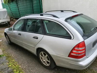 Gebraucht Mercedes C180 143 PS (105 kW) 2003 Silber Kombi