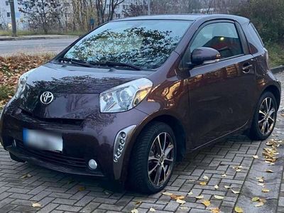 Toyota iQ
