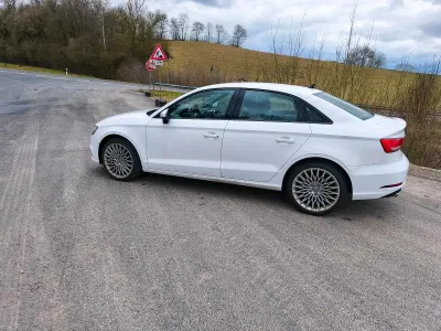 Second-hand Audi A3 184 CP (135 kW) 2019 Alb Berlinǎ