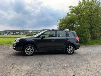 Gebraucht Subaru Forester Active 147 PS (108 kW) 2016 Grau SUV