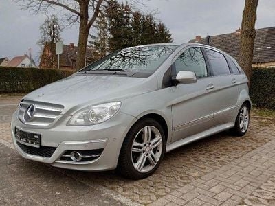 Mercedes B180