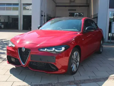 Usata Alfa Romeo Giulia Ti 209 CV (153 kW) 2023 Rosso Berlina