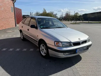 Gebraucht Toyota Carina 107 PS (78 kW) 1996 Silber Limousine