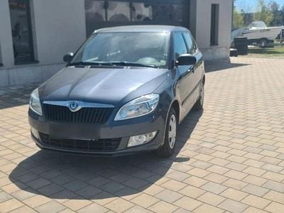Usata Skoda Fabia 85 CV (62 kW) 2011 Argento Berlina