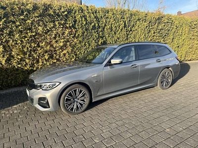 Gebraucht 2022 BMW 320e M Sport Kombi | 29.950 € (Fairer Preis)