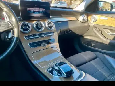 Gebraucht Mercedes C200 184 PS (135 kW) 2015 Andere farben Kombi