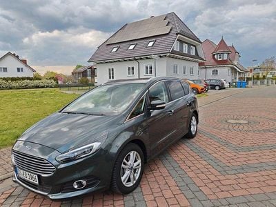 Gebraucht Ford S-MAX Titanium 241 PS (177 kW) 2016 Grün Van / Kleinbus