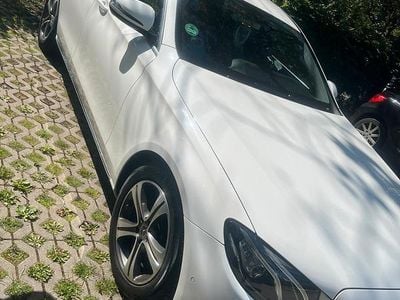 Mercedes E200