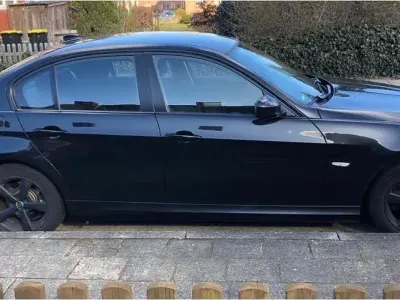 Gebraucht BMW 318 143 PS (105 kW) 2008 Schwarz Limousine