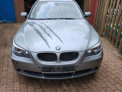 BMW 523