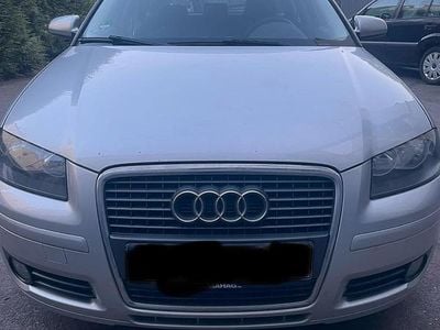 Second-hand Audi A3 Sportback 100 CP (73 kW) 2006 Argintiu Hatchback