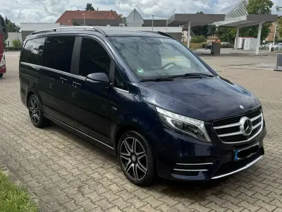Gebraucht Mercedes V250 Exclusive 190 PS (139 kW) 2017 Blau Van / Kleinbus