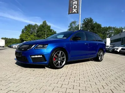 Gebraucht Skoda Octavia RS 184 PS (135 kW) 2020 Race blau metallic Kombi