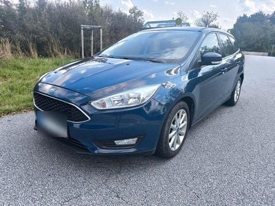 Blau Gebraucht 2014 Ford Focus Ambiente Kombi | 6.200 € (Fairer Preis)