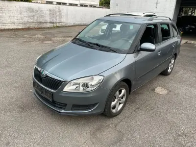 Gebraucht Skoda Fabia Family 105 PS (77 kW) 2011 Grau Kombi
