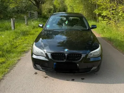Gebraucht BMW 525 197 PS (144 kW) 2008 Schwarz Limousine