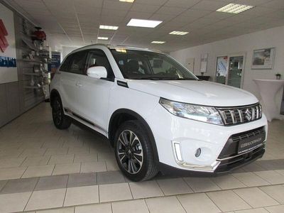 Gebraucht Suzuki Vitara Comfort+ 129 PS (94 kW) 2021 Weiß SUV