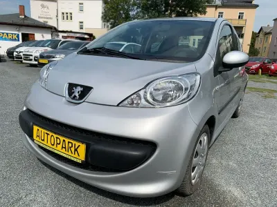 Gebraucht Peugeot 107 Filou 68 PS (50 kW) 2008 Silber Kleinwagen