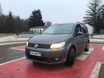 Gebraucht VW Touran Life 140 PS (102 kW) 2013 Grau Van / Kleinbus