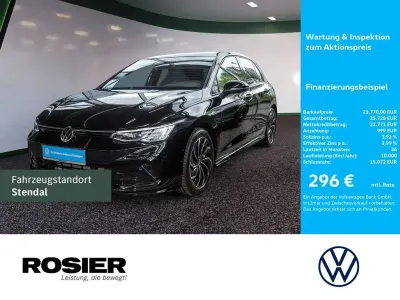 Gebraucht VW Golf VIII R-line 150 PS (110 kW) 2024 Schwarz / grenadillschwarz Limousine