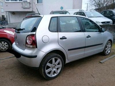 Gebraucht VW Polo 75 PS (55 kW) 2006 Silber Kleinwagen