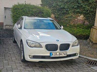 BMW 740