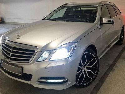 Gebraucht Mercedes E220 Avantgarde 170 PS (125 kW) 2012 Silber Kombi
