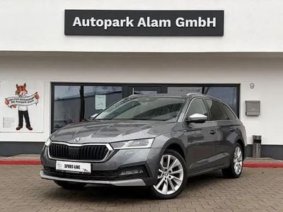 Begagnad Skoda Octavia Scout 200 HK (147 kW) 2022 Grå Kombi