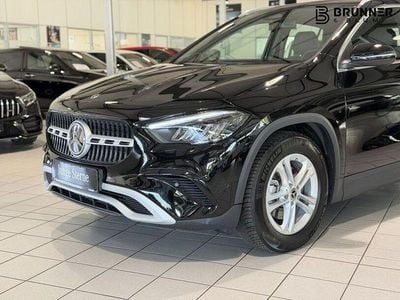 Gebraucht Mercedes GLA200 163 PS (119 kW) 2024 Unilack nachtschwarz SUV